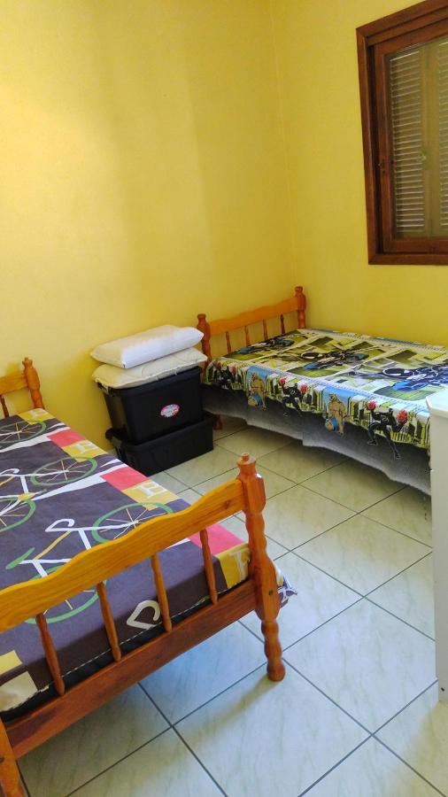 Casa De Praia Para Familia - 3 Quartos - Acomoda Ate 10 Pessoas Tramandaí Kültér fotó