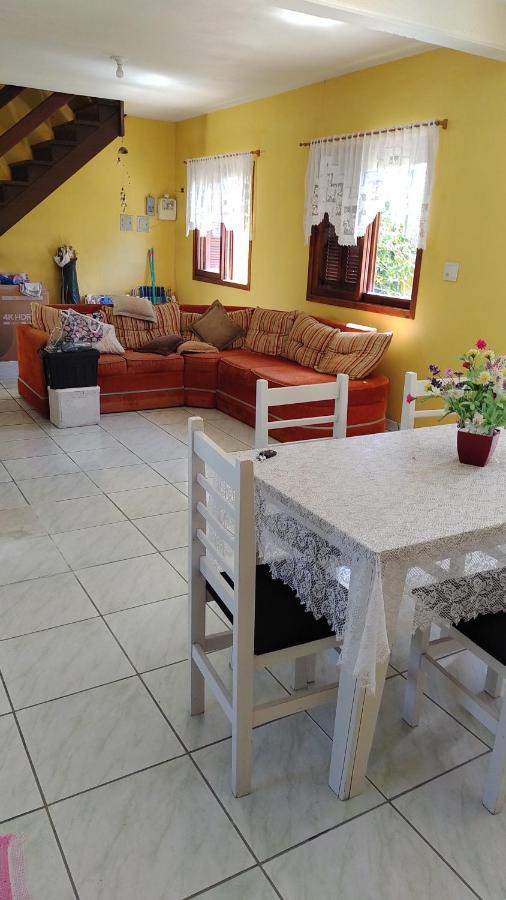 Casa De Praia Para Familia - 3 Quartos - Acomoda Ate 10 Pessoas Tramandaí Kültér fotó